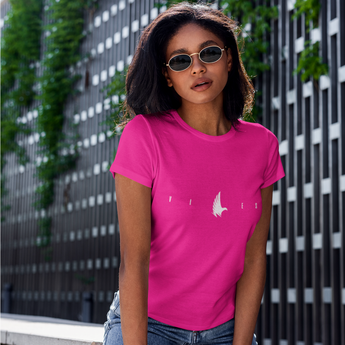 Loyalty Vibes Loyalty Vibes Flex Logo Tee Pink